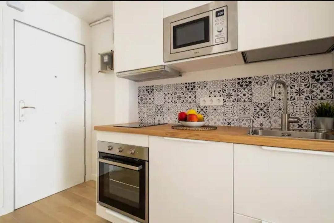 Apartment Close To The Beach Sant Adria de Besos Exterior photo