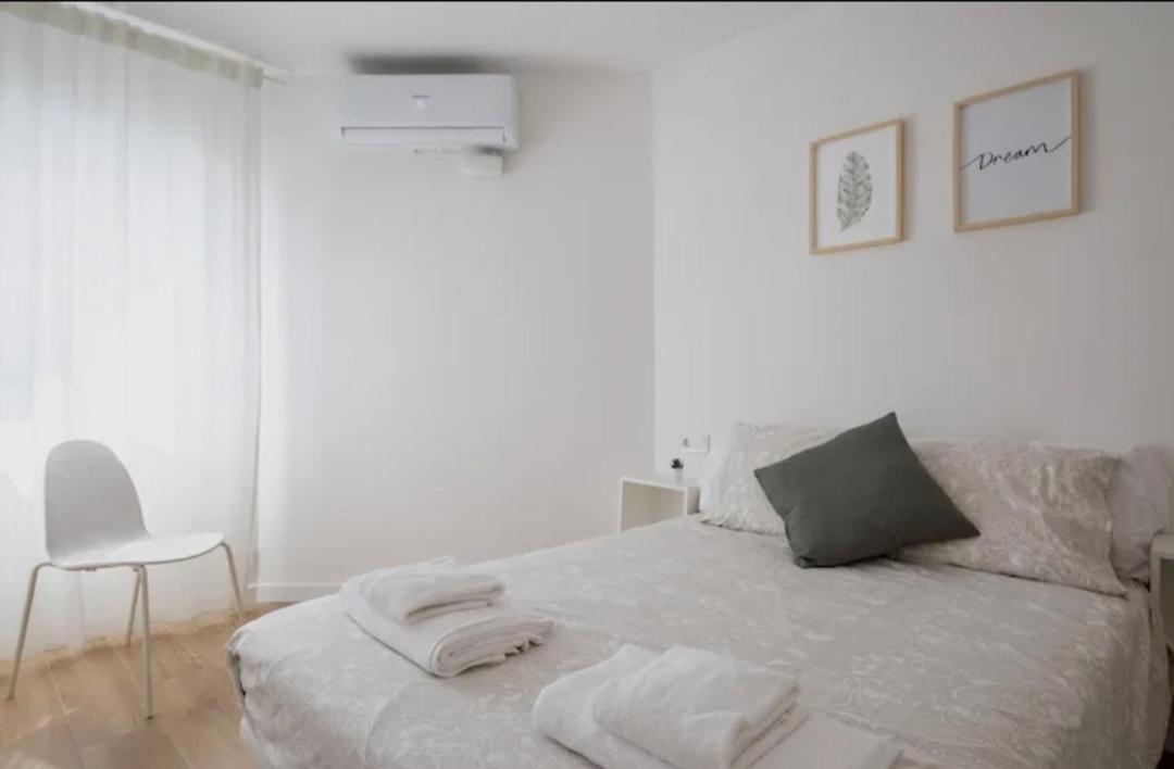 Apartment Close To The Beach Sant Adria de Besos Exterior photo