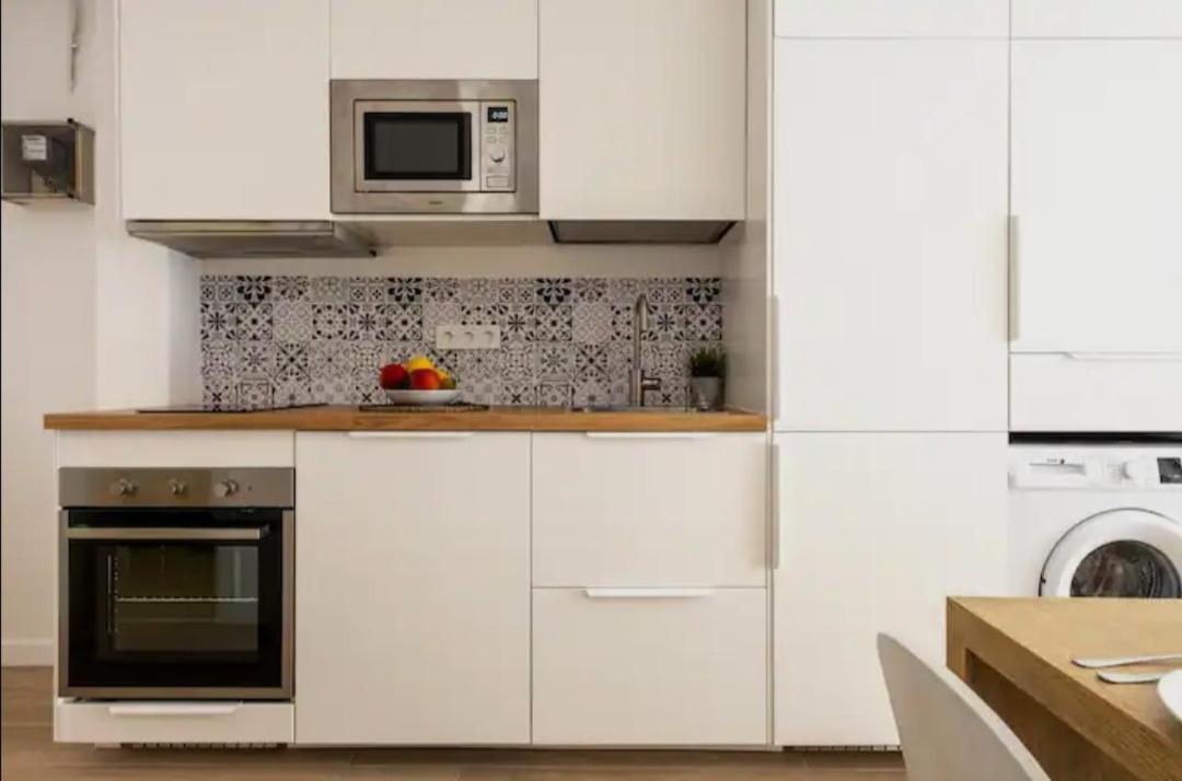 Apartment Close To The Beach Sant Adria de Besos Exterior photo
